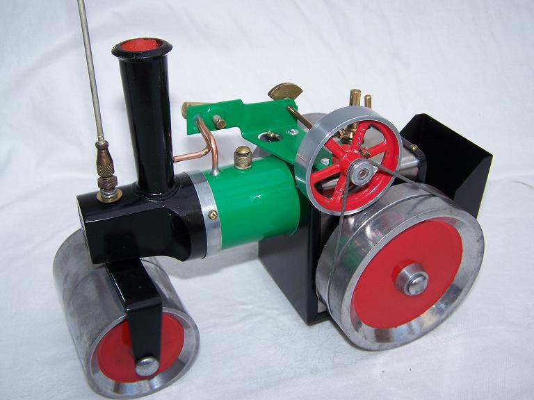 MAMOD SR1 EARLY NUT AND BOLT MODEL STEAM ROLLER