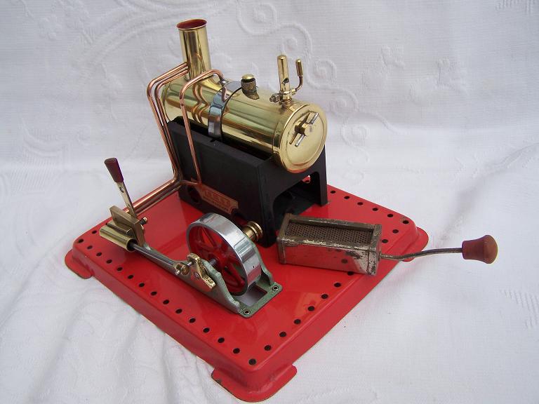 Fire box repainted with very high temperature paint to keep it's good looks